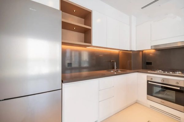 Rent 2 Bedroom Apartment in Vida Residences, Dubai Marina.